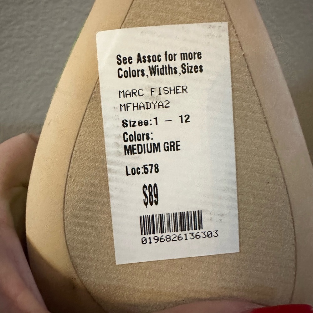 NWT Marc Fisher Heels - Picture 6 of 6